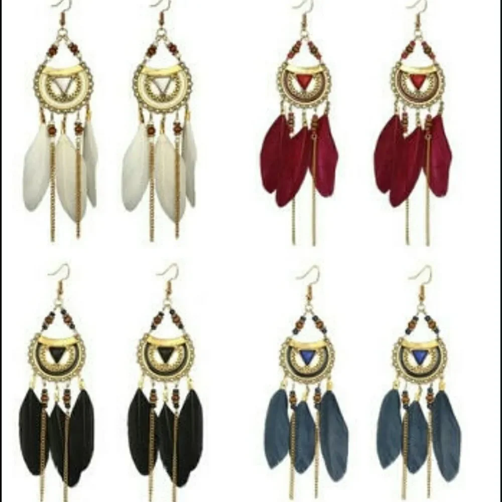 🌼Black Boho dangle feathers